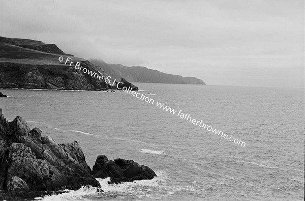 MALINBEG ENTRANCE HARBOUR SLIEVE LEAGUE